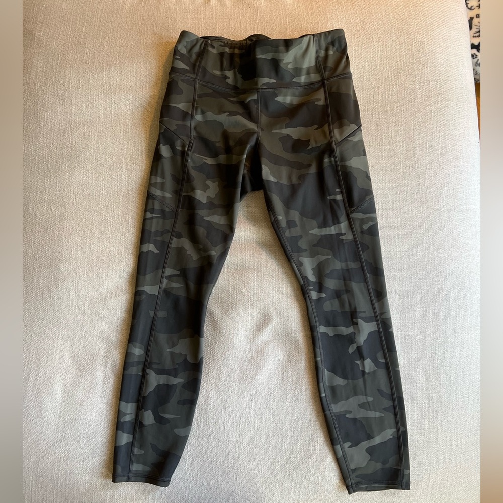 Athleta 7/8 leggings